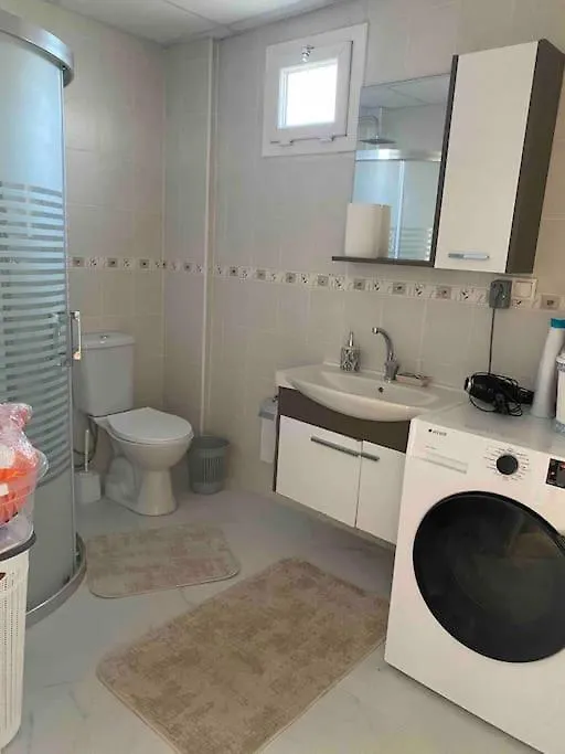 Deniz Manzarali, Havuzlu Ve Bahceli Triplex Villa Kusadasi