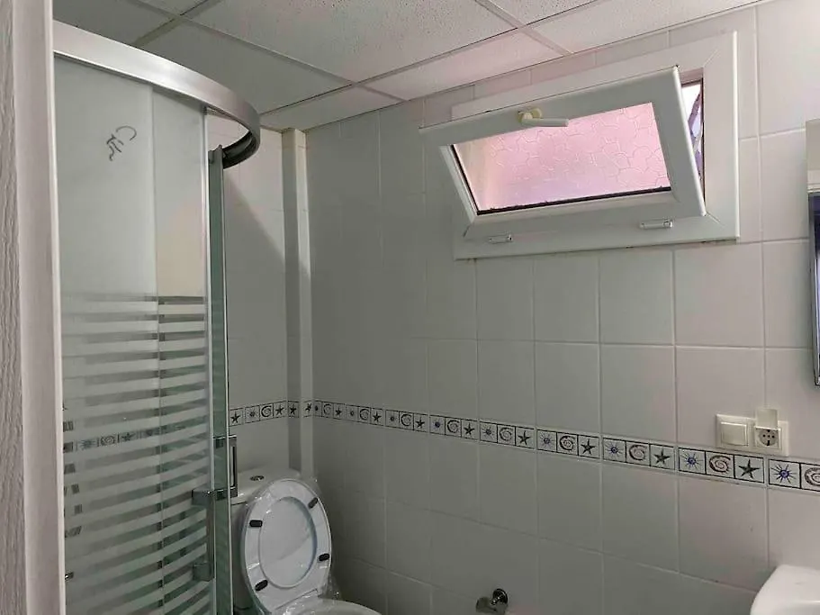 Deniz Manzarali, Havuzlu Ve Bahceli Triplex Villa Kusadasi 0*,